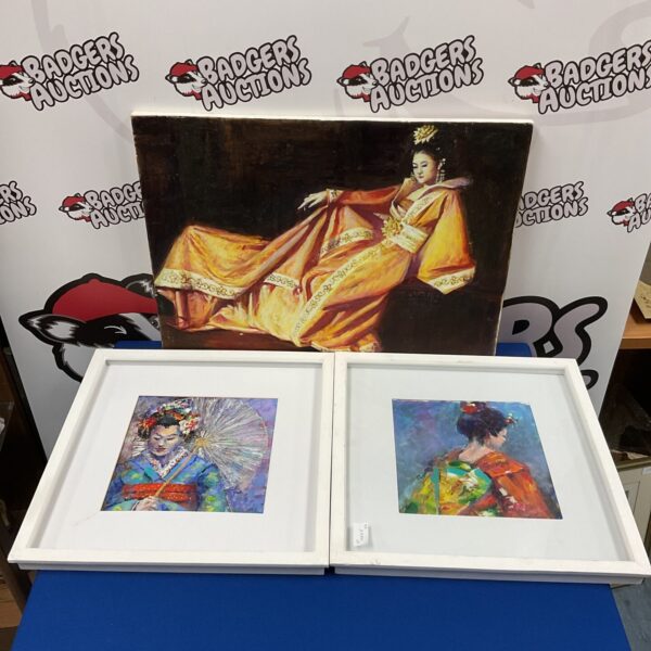 Vintage oil painting of a beautiful geisha girl in traditional dress.