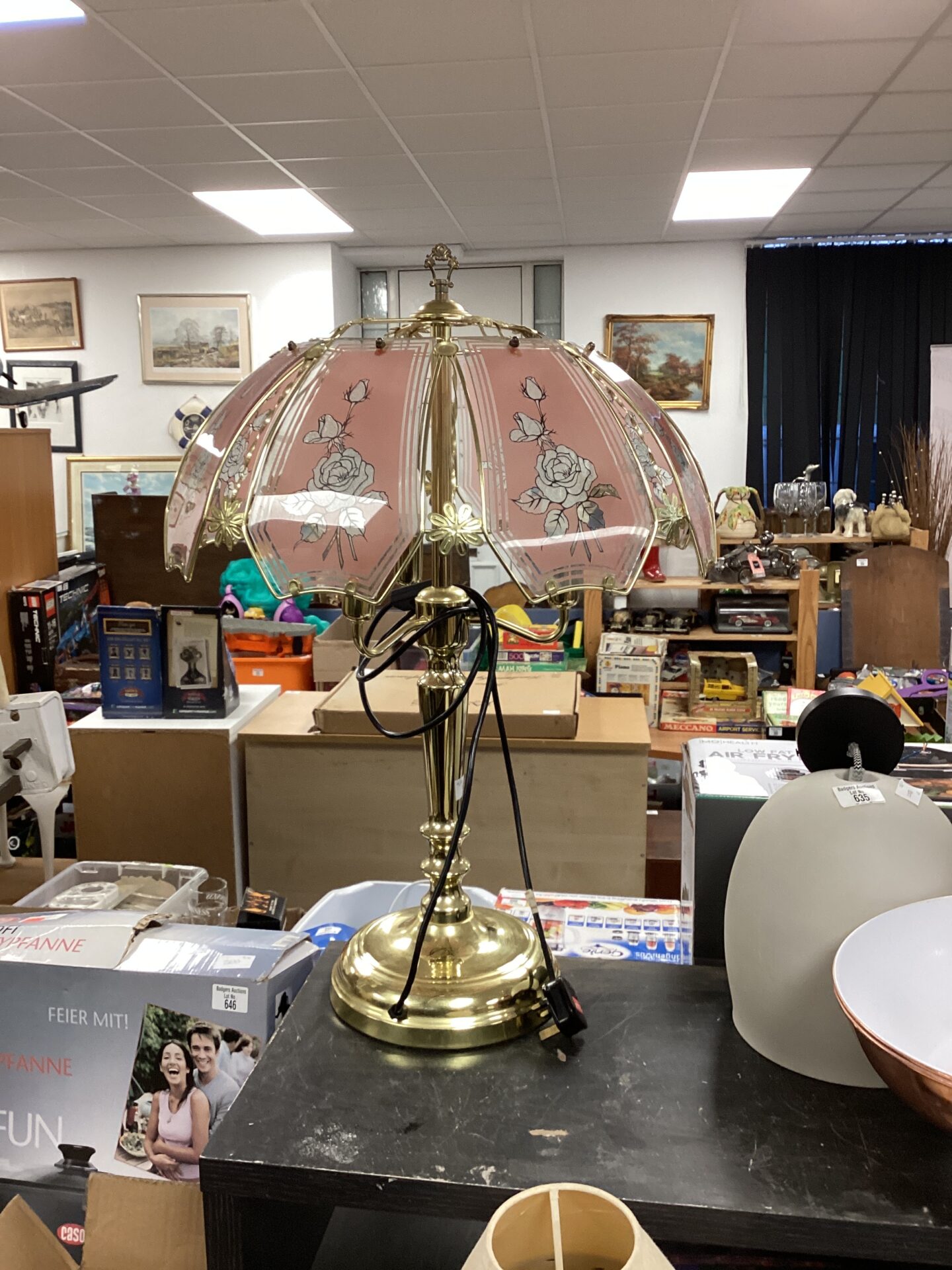 638 Tiffany style large brass table lamp