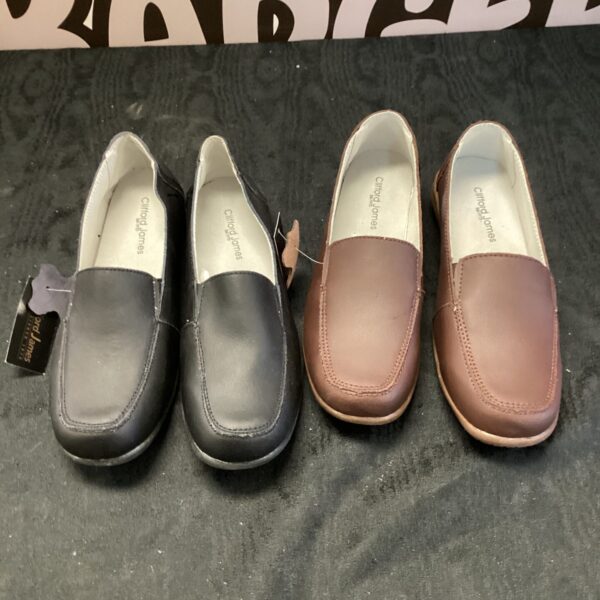New pair of Clifford James size 7 shoes for sale.
