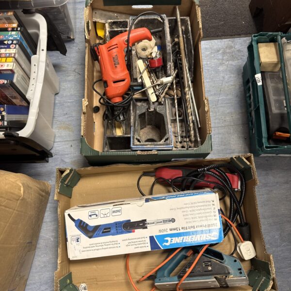 Used Silverline 240W power belt file for DIY and garden projects.