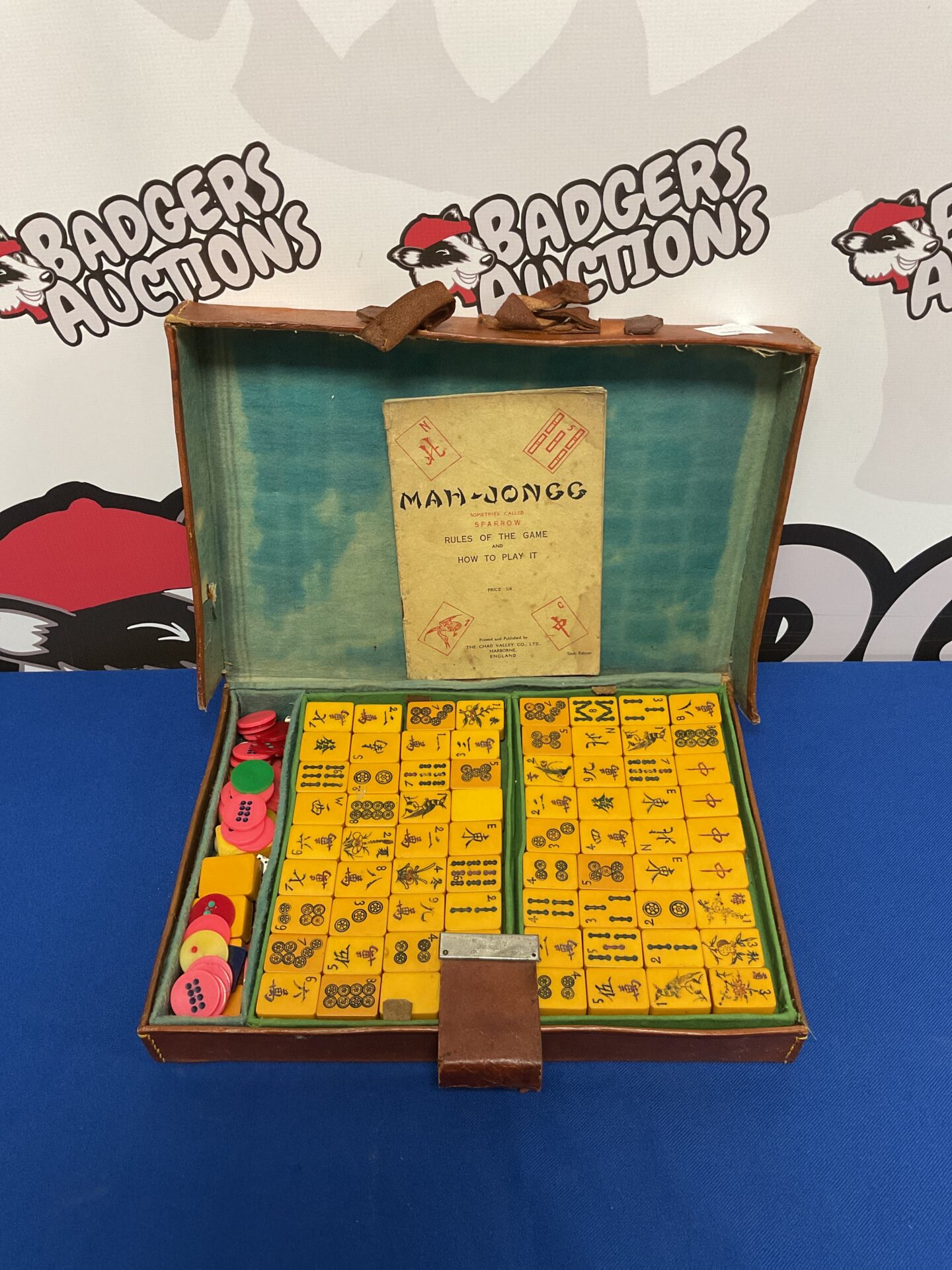 060 Vintage chad valley mahjong set in leather case
