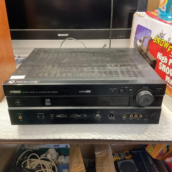 Vintage Yamaha dsp-ax630se AV amplifier for home cinema setup.