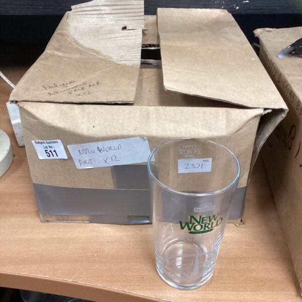 Lot of twelve Pedigree New World pint glasses for beer.