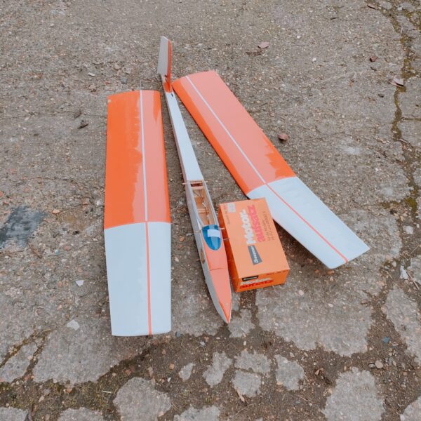 Vintage Graupner Amigo 2 RC glider model airplane