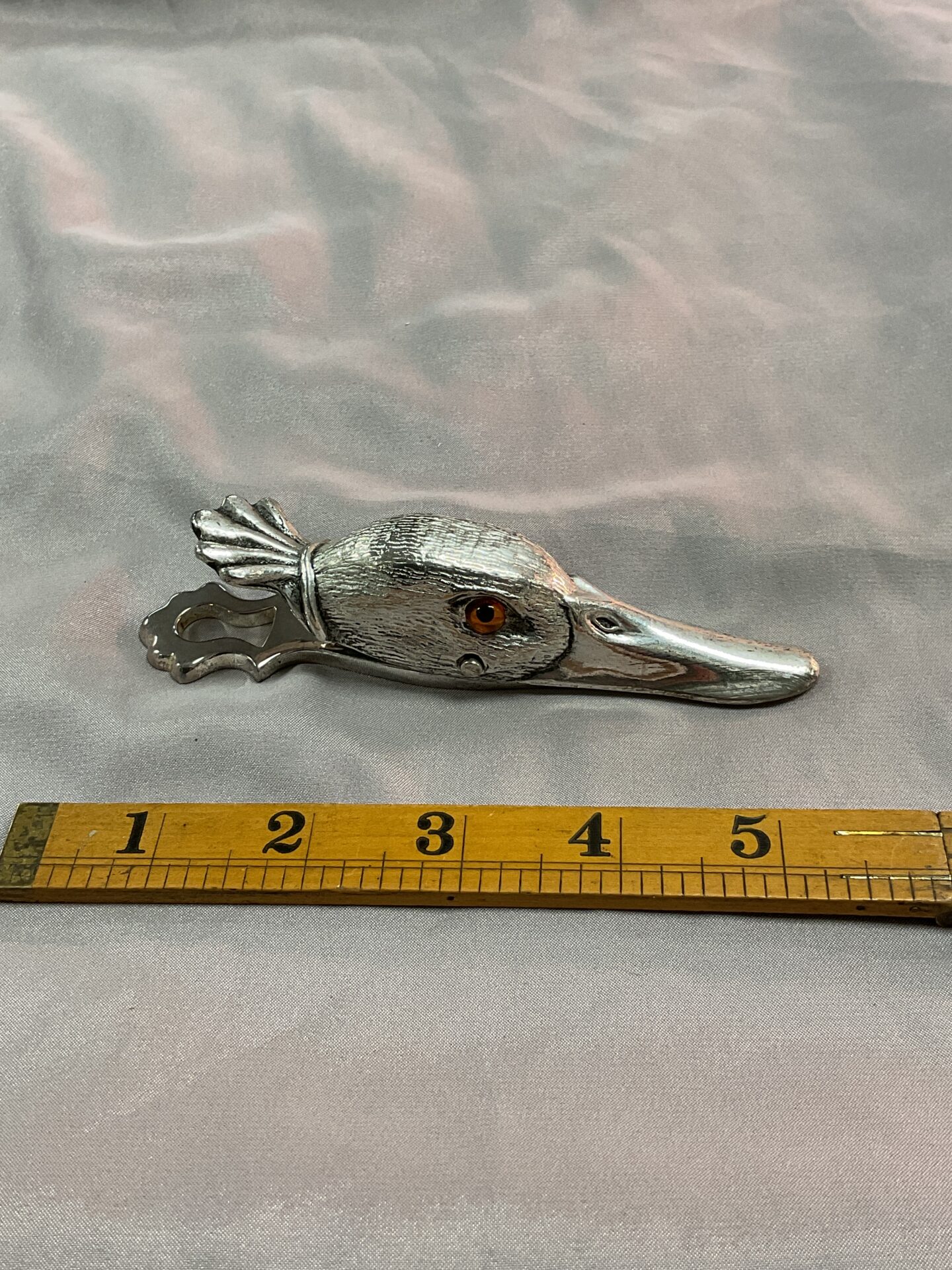 884 duck head letter clip
