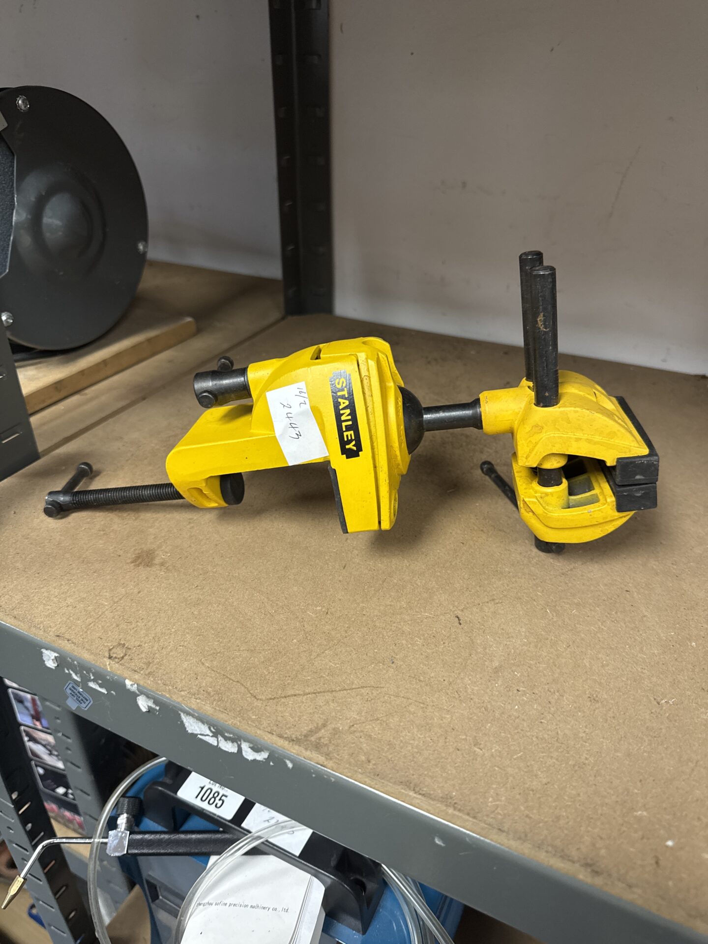 1080 Stanley bench clamped vice