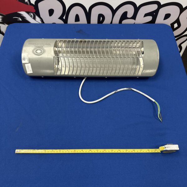 Vintage IPX4 heat lamp for bathroom or home use.