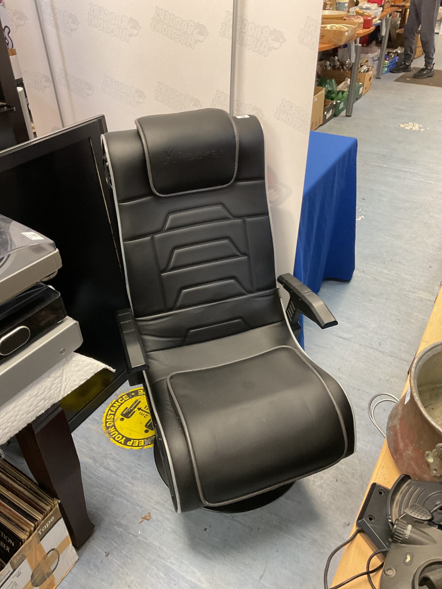 708 Xrocker gaming chair