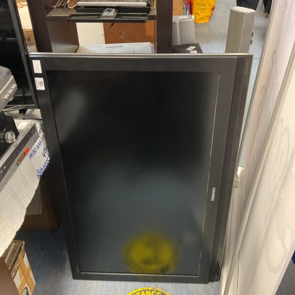 Used Toshiba 40 inch HD television with wall mount.