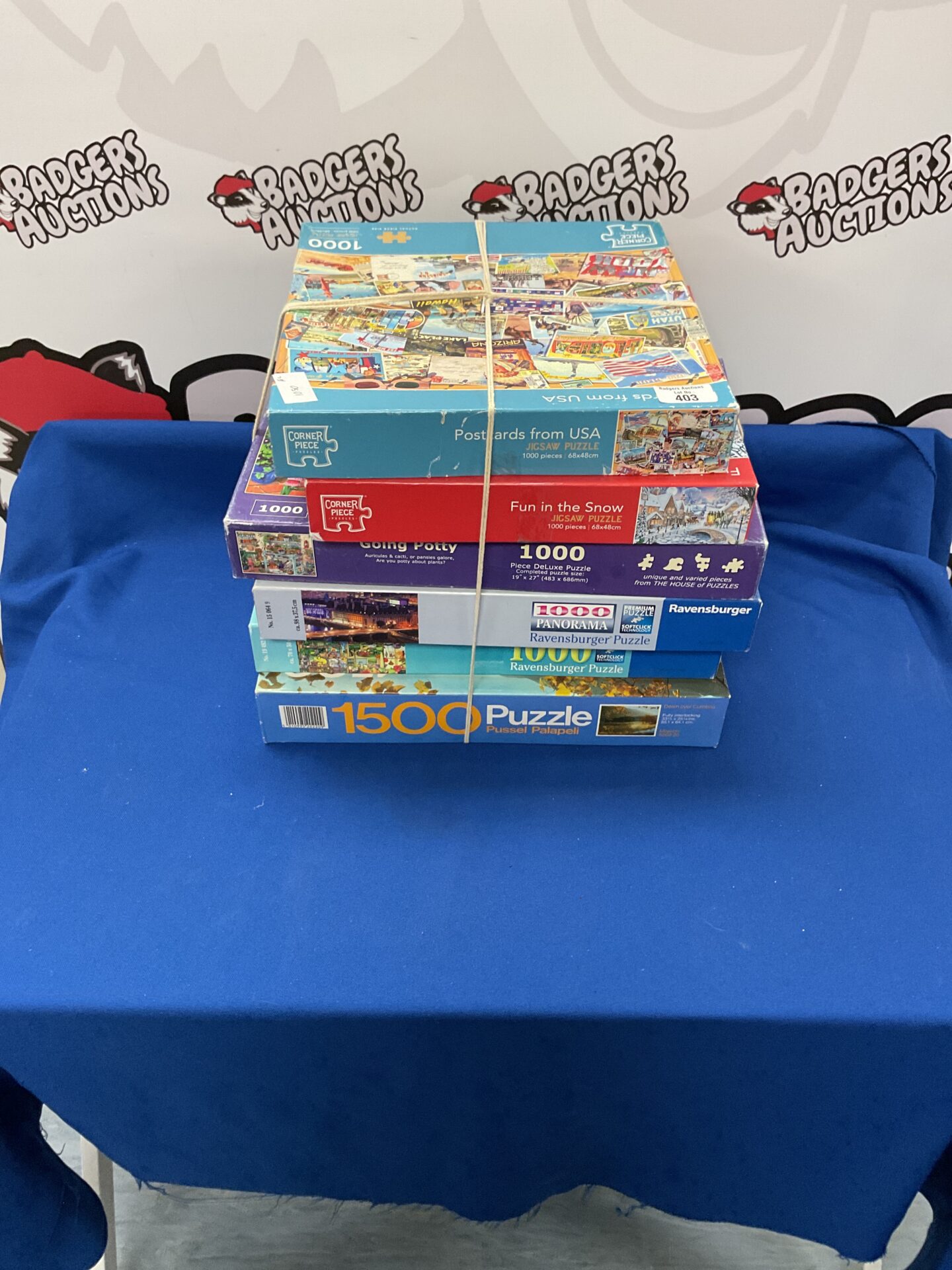 361 Selection of mixed puzzles inc corner piece and ravensburger