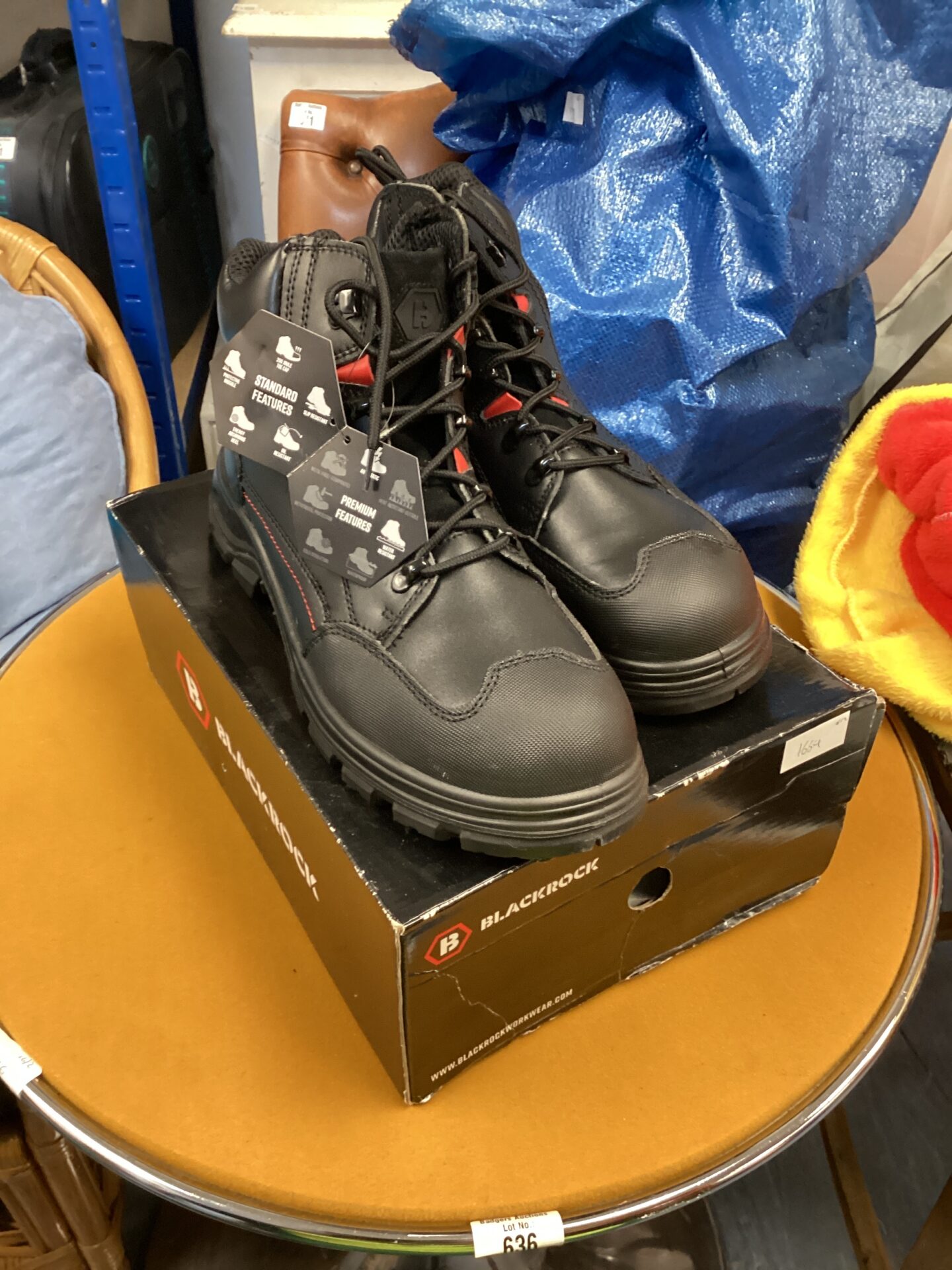 610 New pair of Blackrock safety boots size 11