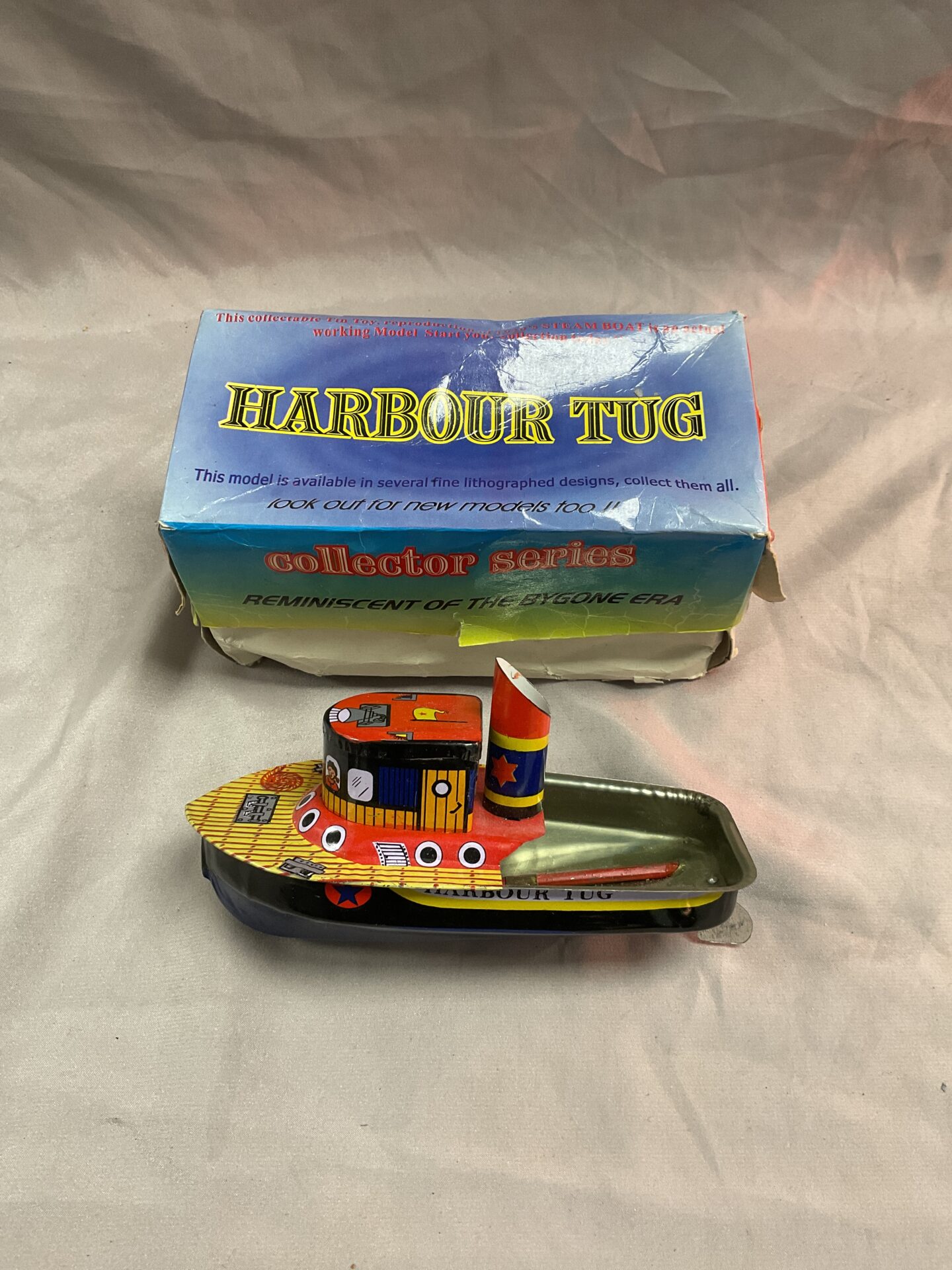 990 Tin plate harbour tug boat