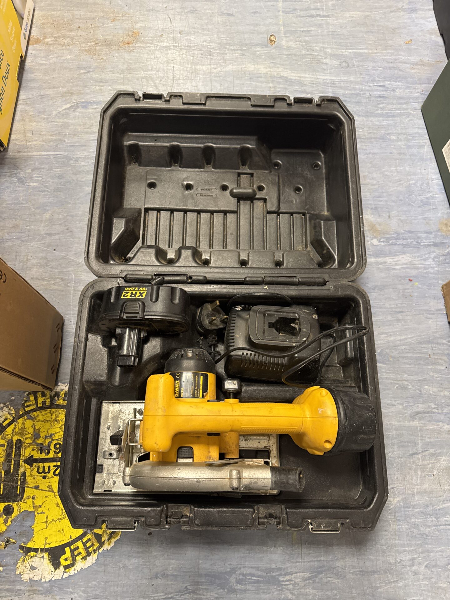 1168 Dewalt cordless circular saw – untested