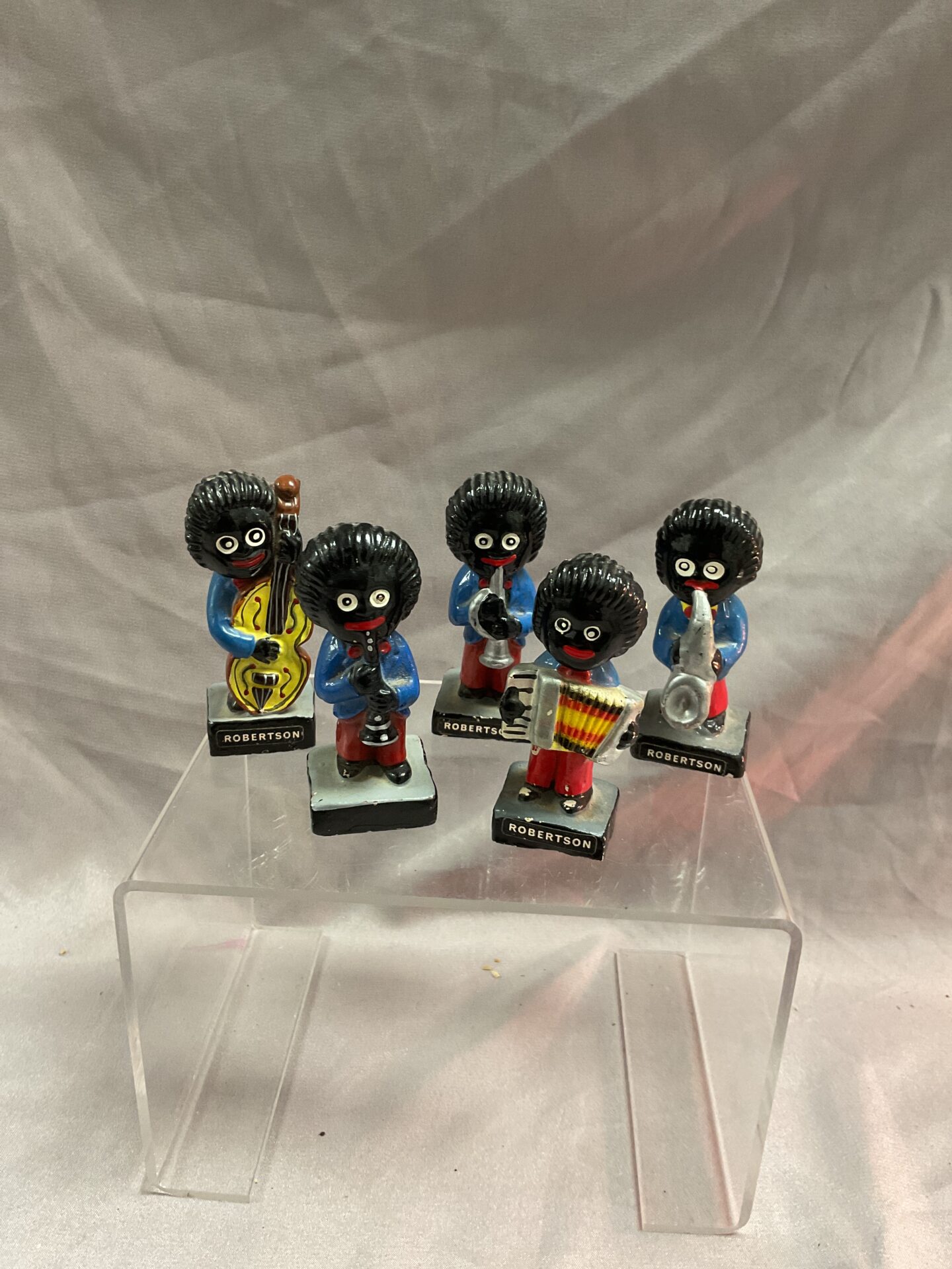 855 Five Robertson golly band figures
