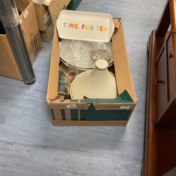 Vintage kitchenware mixed lot with ‘Time for Tea’ tray.