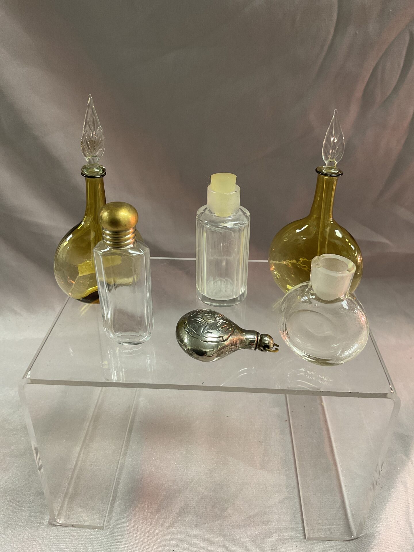 848 Collection of scent perfume bottles