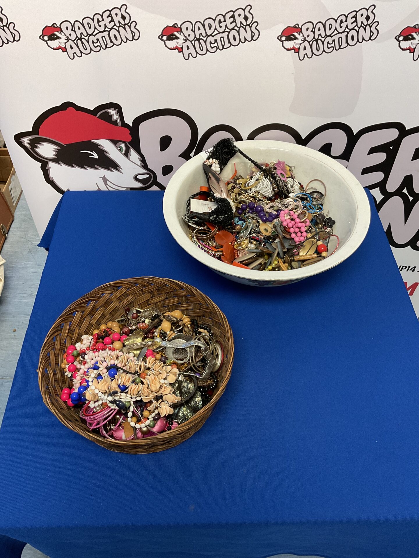 083 Large bowl & basket full of costume jewellery