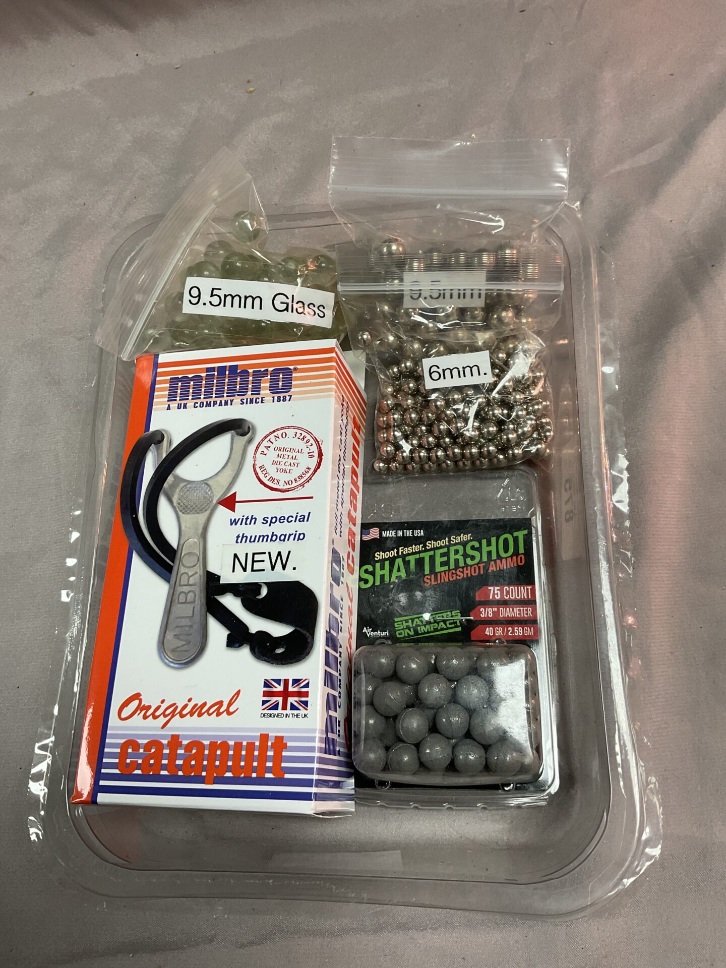 875 New Milbro original catapult with assorted shot