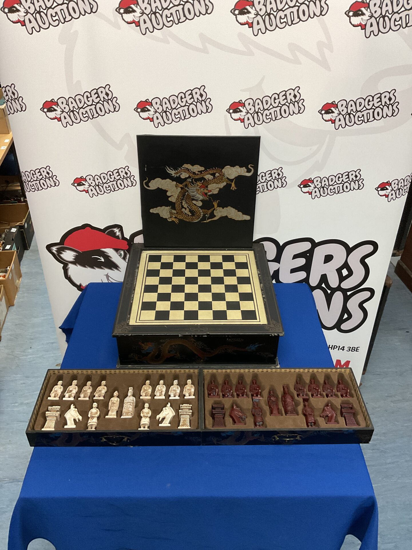 089 Chinese terracotta warrior chess set