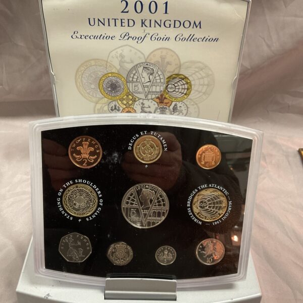 2001 United Kingdom proof coin collection in presentation case.