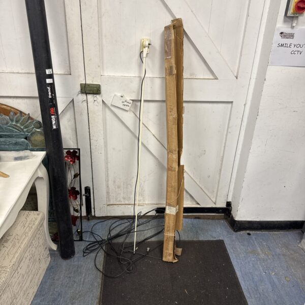 Vintage Seafarer boating aerial for marine radio communication.