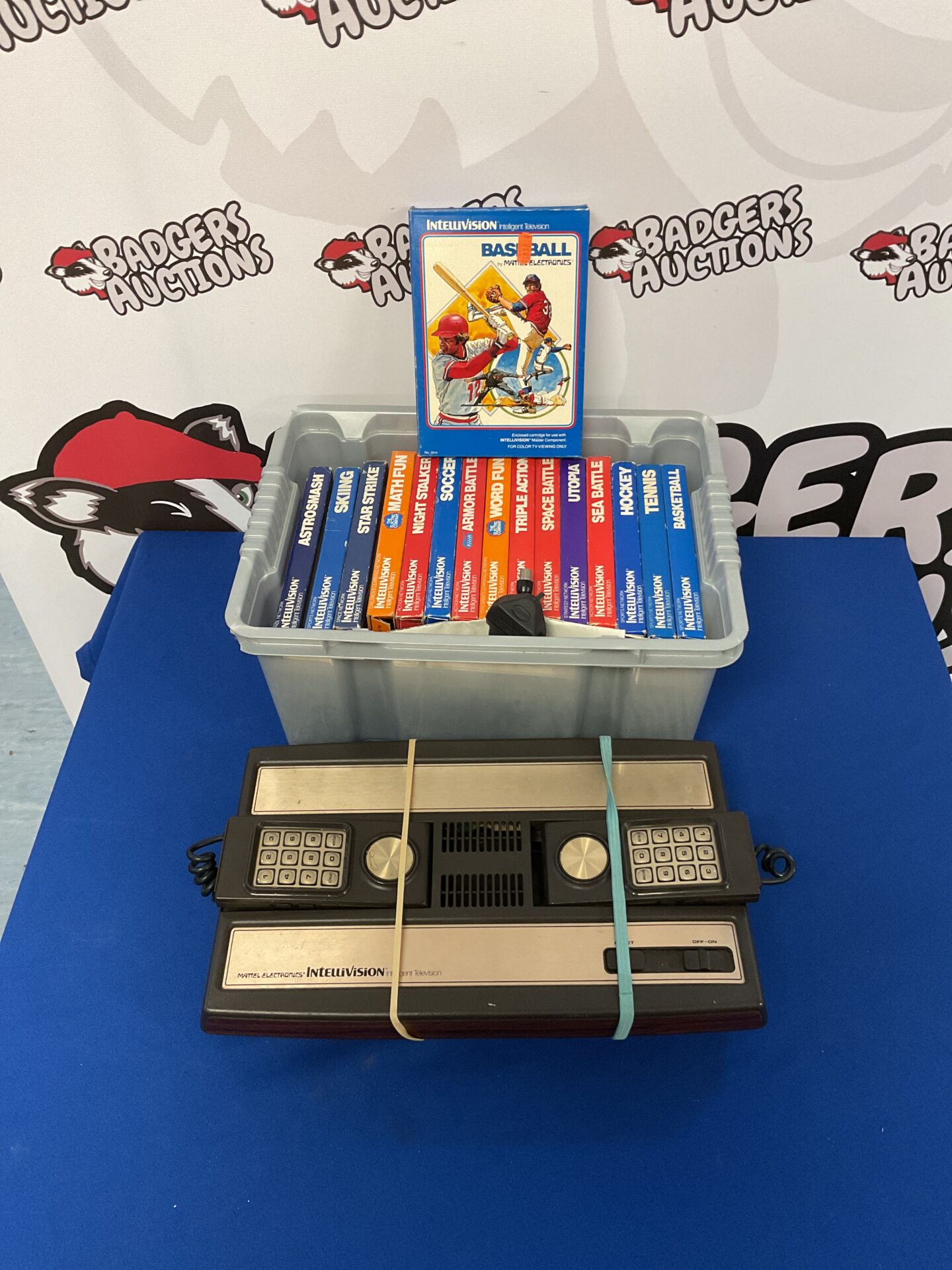 109 Mattel intellivision games console with games