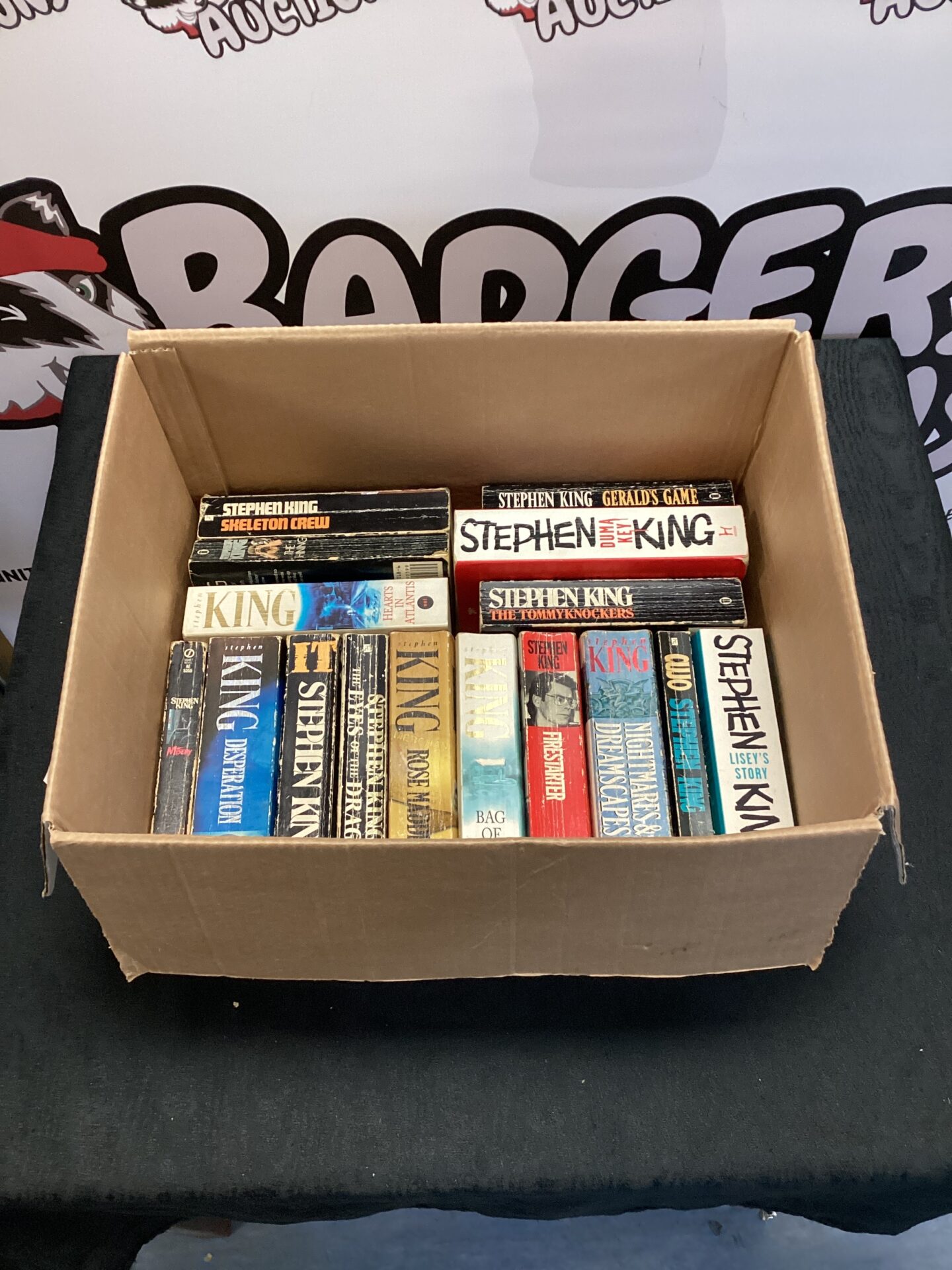 567 Box of stephen king paperback novels
