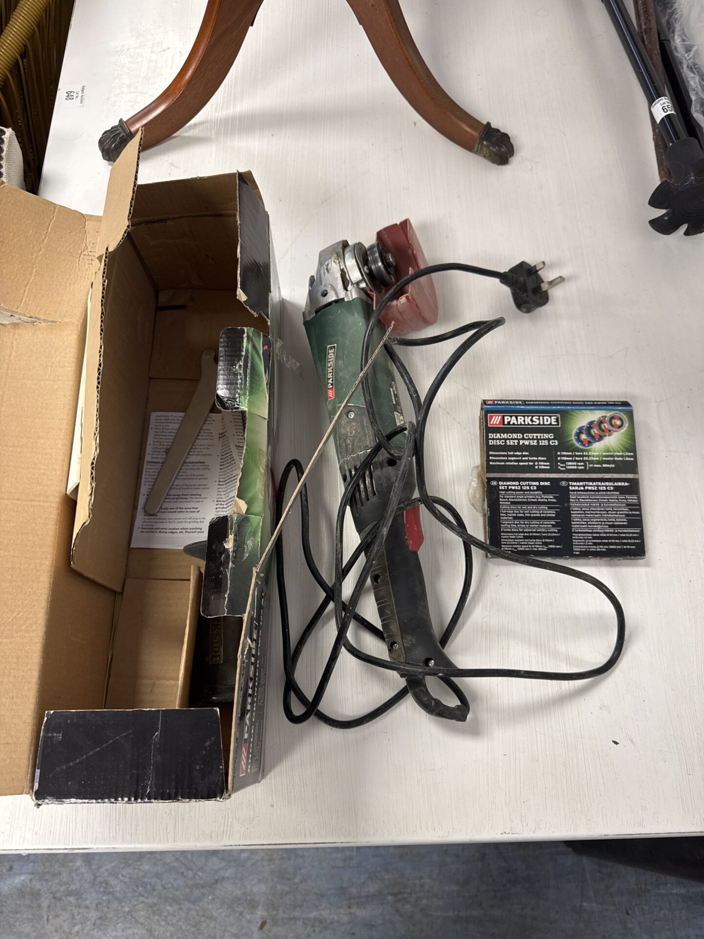 1090 Parkside 1200w 125mm angle grinder with set of disks