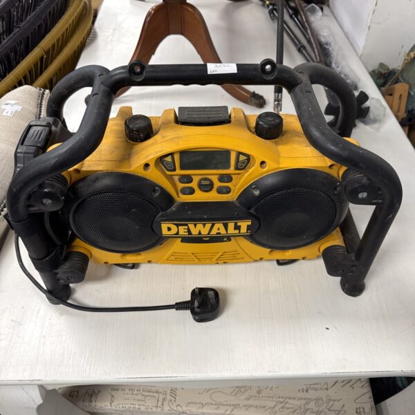 Used Dewalt DCR015 site radio for job sites and workshops.
