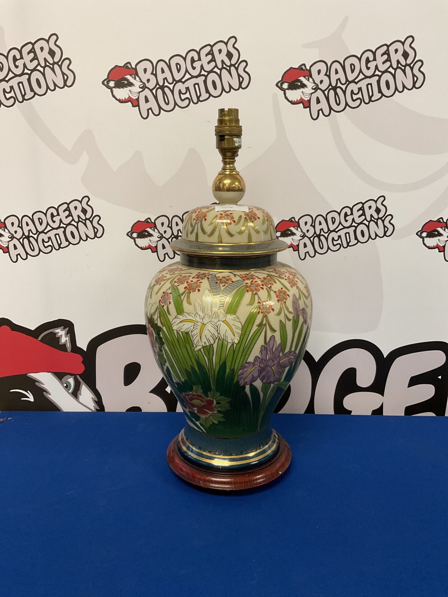 079 Hand painted chinese table lamp