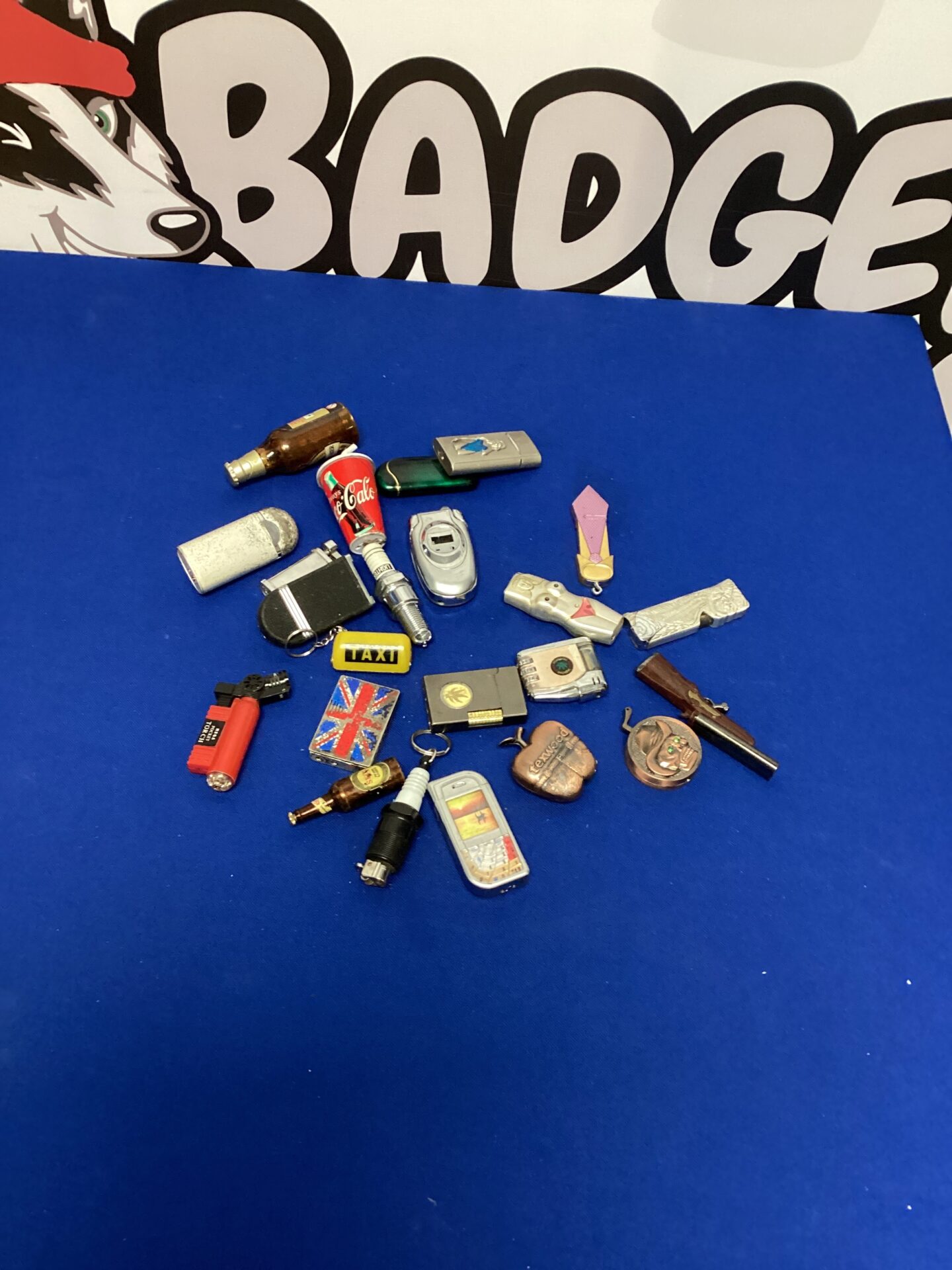 345 Quantity of Novelty Lighters inc Becks