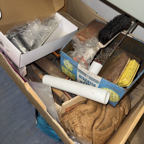 Mixed shed clearance lot with tools and kitchen tap.