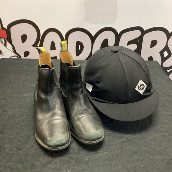 Pair of black Moretta riding boots, size 3/35.