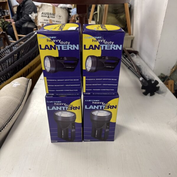 Set of four vintage Lloytron L960 heavy-duty lanterns.