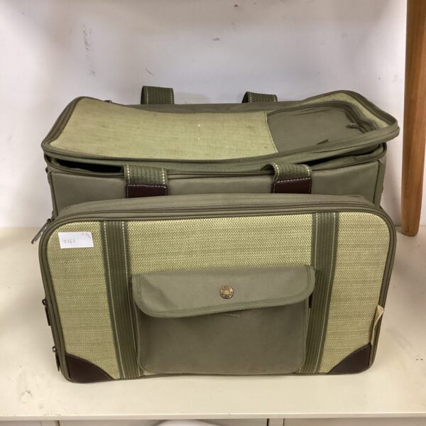 Vintage Ascot canvas picnic bag with a front pocket.