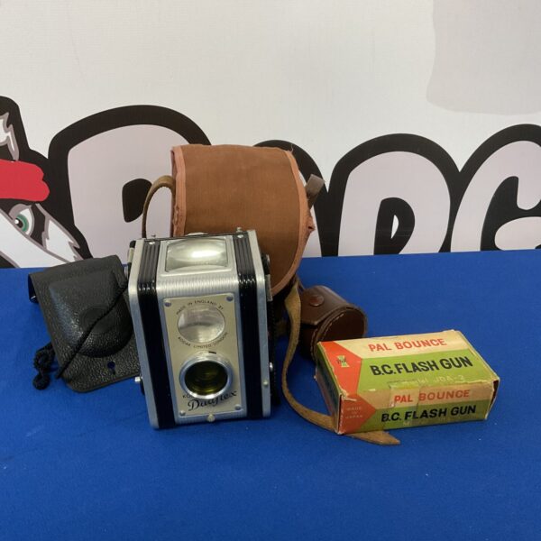 Vintage Kodak Dualflex camera with BC flash gun.