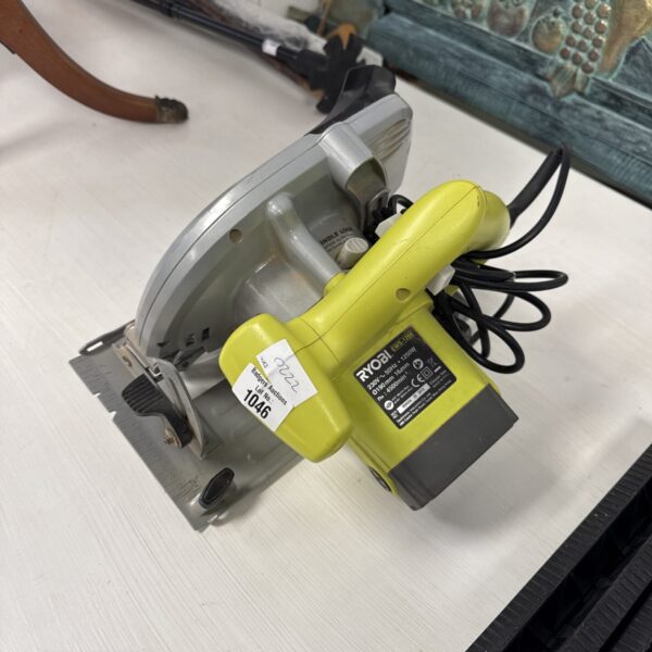 Ryobi 190mm circular saw for woodworking and DIY projects.
