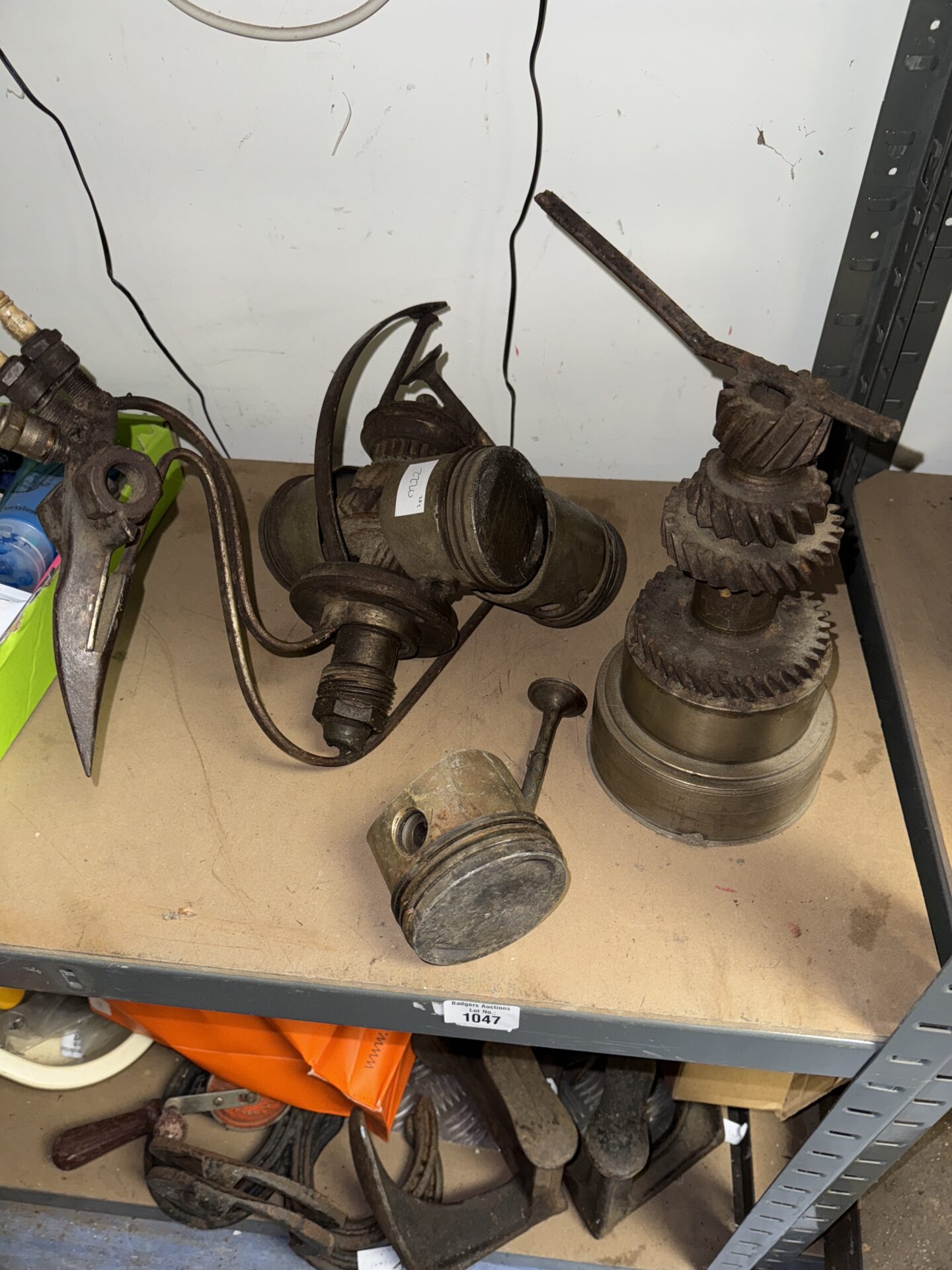1047 Unfinished bird ornament project made from car parts