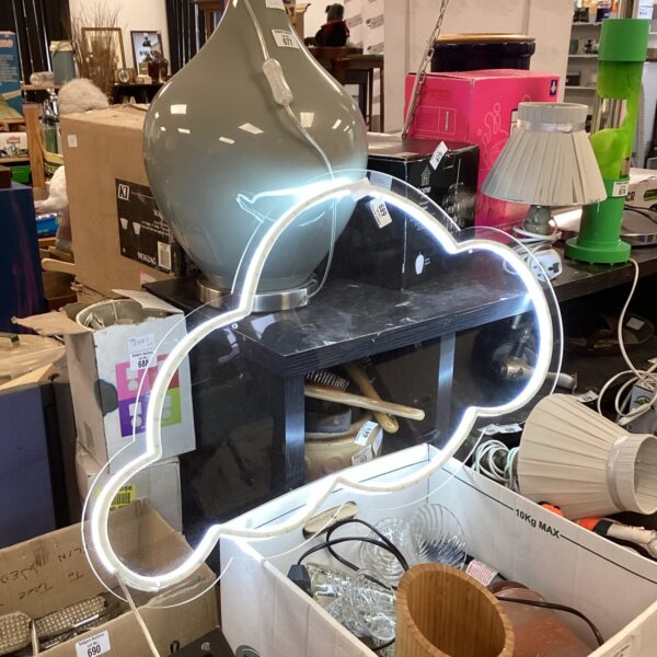Modern sculptural led cloud light fixture for ambient lighting.
