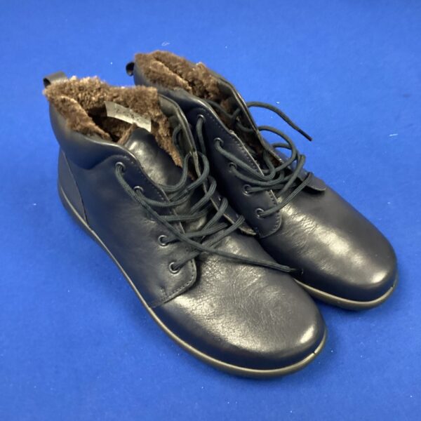 Hotter size 7 fleece lined shoes, comfortable winter footwear.