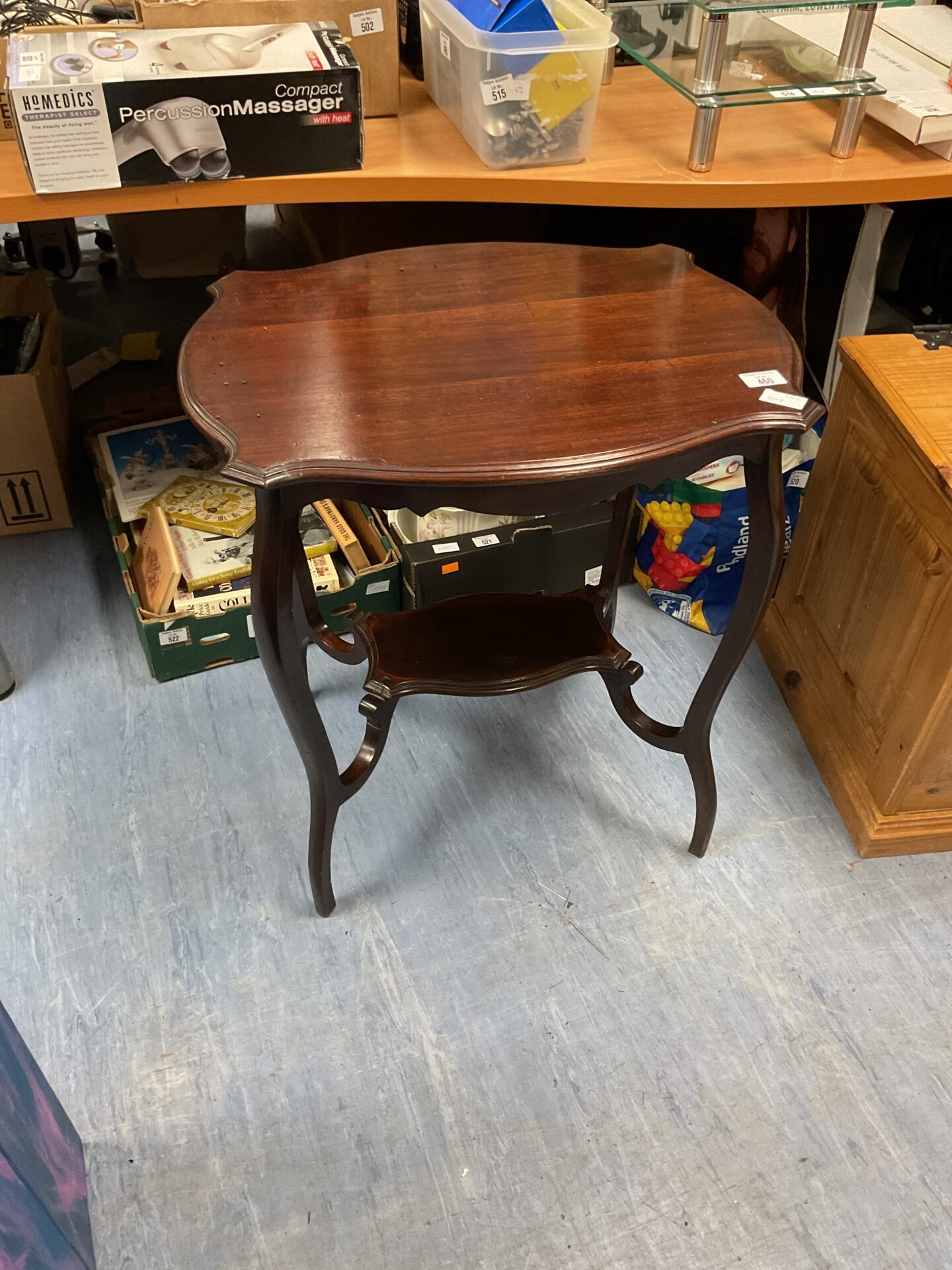 460 Antique mahogany lamp table