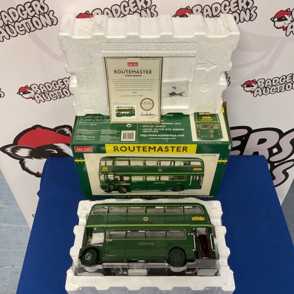 Detailed Sun Star Greenline Routemaster diecast bus model.