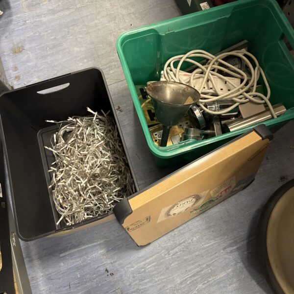 Mixed electrical lot with fairy lights and components.