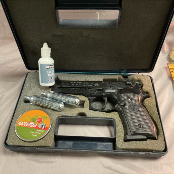 Vintage Pietro Beretta CO2 pistol in a hard case.