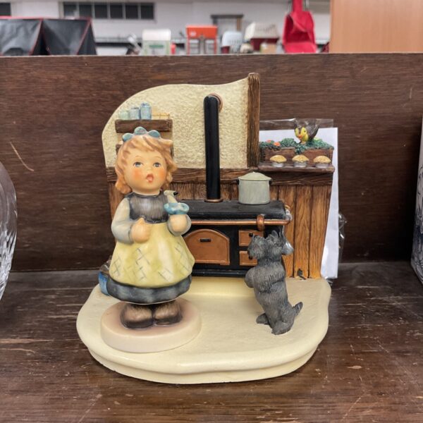 Vintage Hummel Kozy Kitchen figurine, Goebel porcelain collectible.