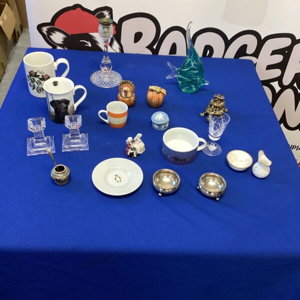Mixed lot of vintage collectibles including Murano glass fish.
