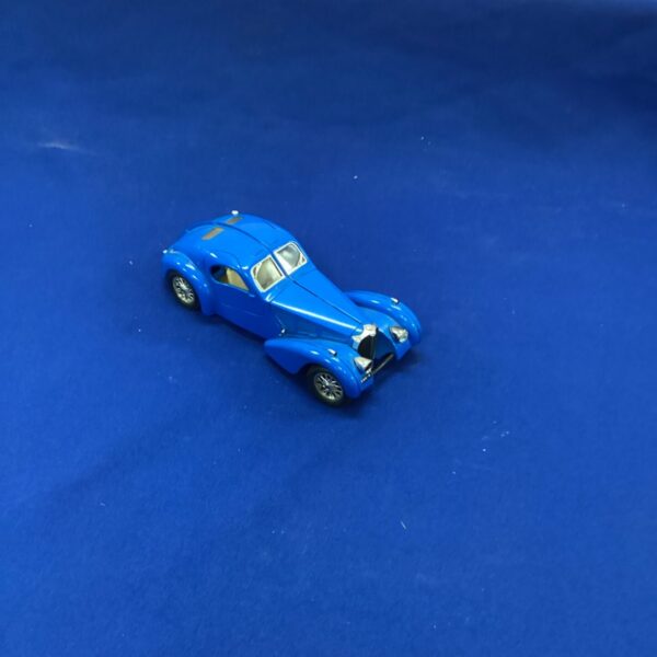 Burago diecast model Bugatti Atlantic 1930
