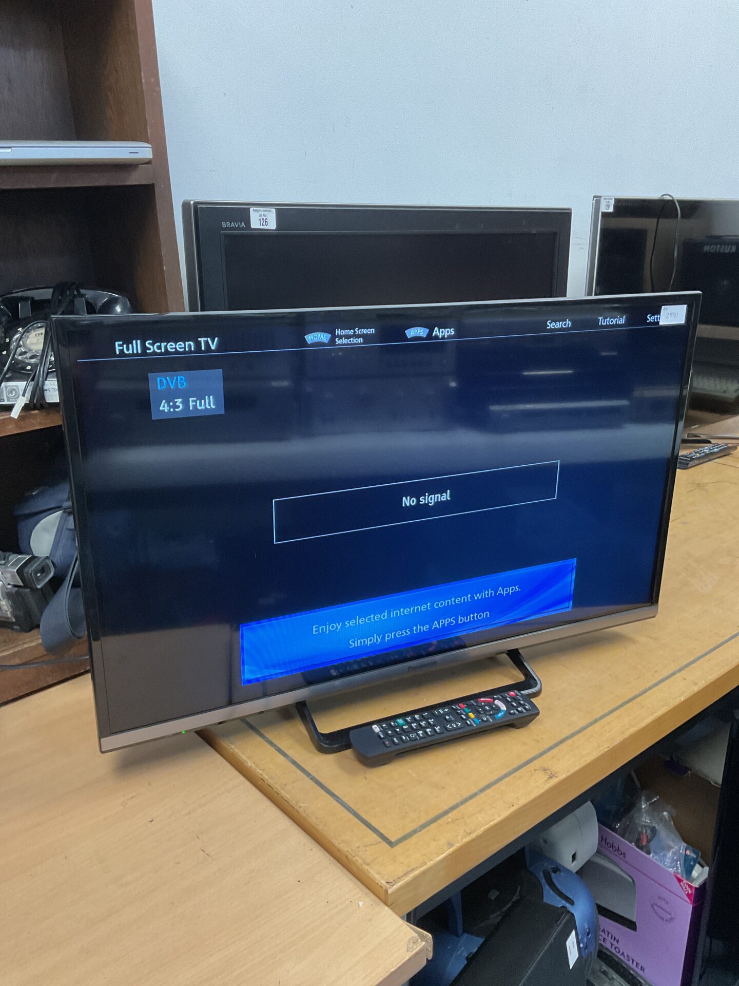 198 Panasonic 32” hd smart tv working with remote