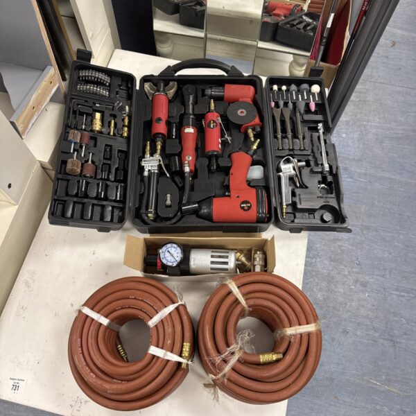 Amtech air tool set with case, moisture trap, and new air hoses.