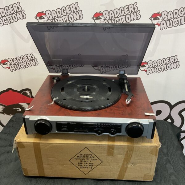 Vintage Selectrive MT-PH02 turntable record player in used condition.